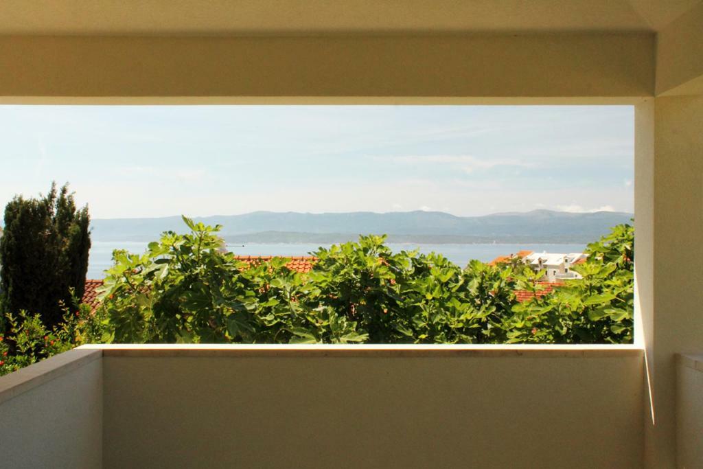 Apartments Nejasmic - Little House For Peaceful And Domestic Vacation Bol Ngoại thất bức ảnh
